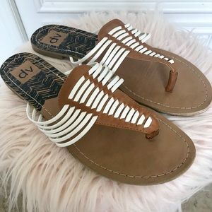 🌻Target DV Strappy Slip-On Sandals